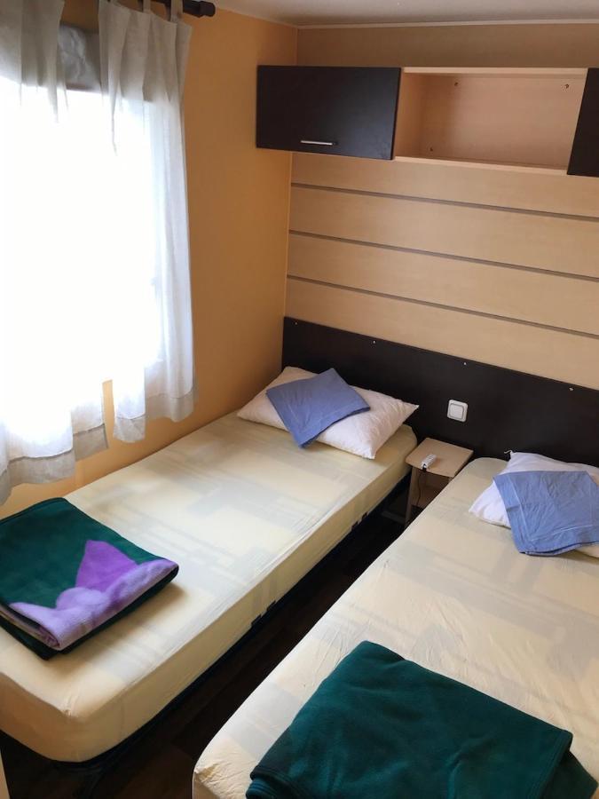 Bed and Breakfast Lo Soulenquo A Fonteilles Sur Le Gr 65 Golinhac Exterior foto